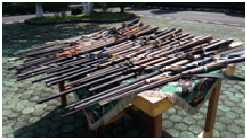 tni-korem-042gapu-terima-61-senjata-rakitan-laras-panjang_20160209_160059.jpg