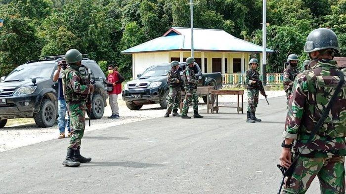 tni-pengamanan-di-kisor-papua-barat.jpg