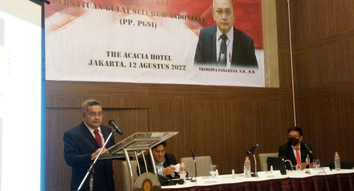 trimedya-panjaitan-ketua-umum-pp-pgsi-2017-2022-memimpin-rapat-pleno.jpg