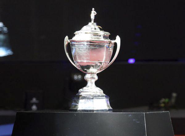 trofi-thomas-cup.jpg