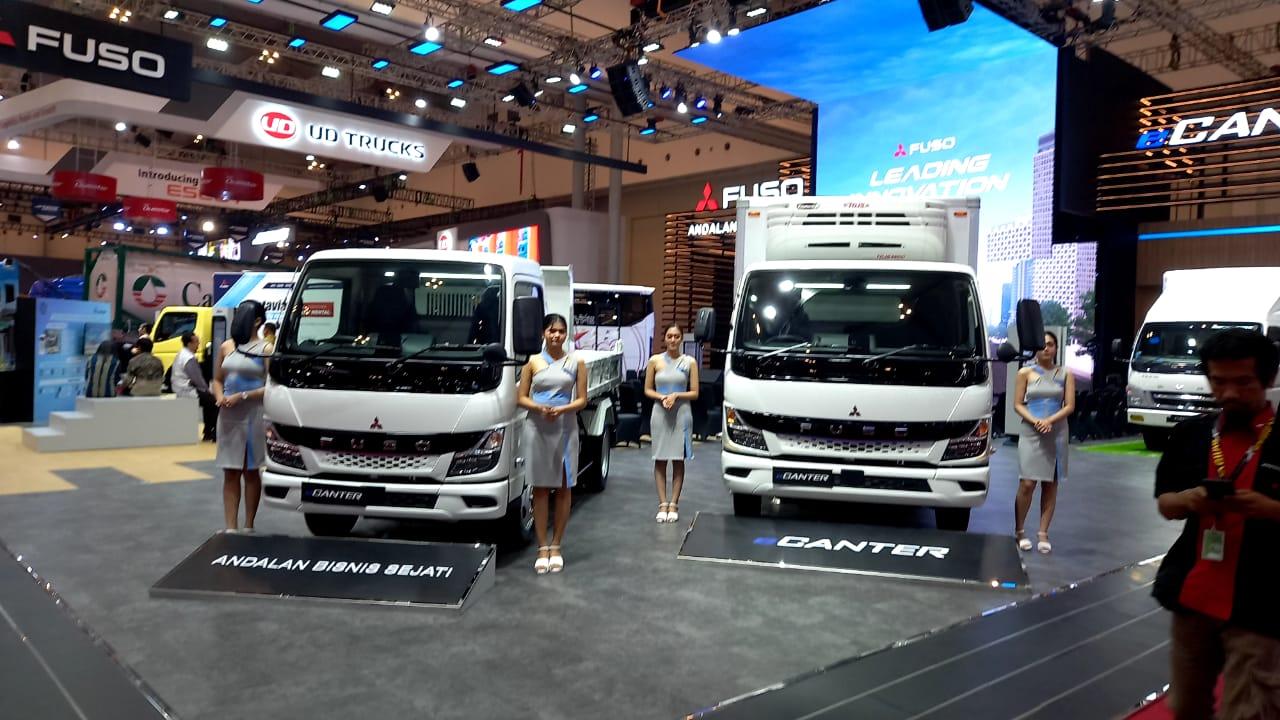 Mitsubishi Fuso Catatkan SPK 1.113 Unit di GIIAS 2024, Isuzu 634 Kendaraan