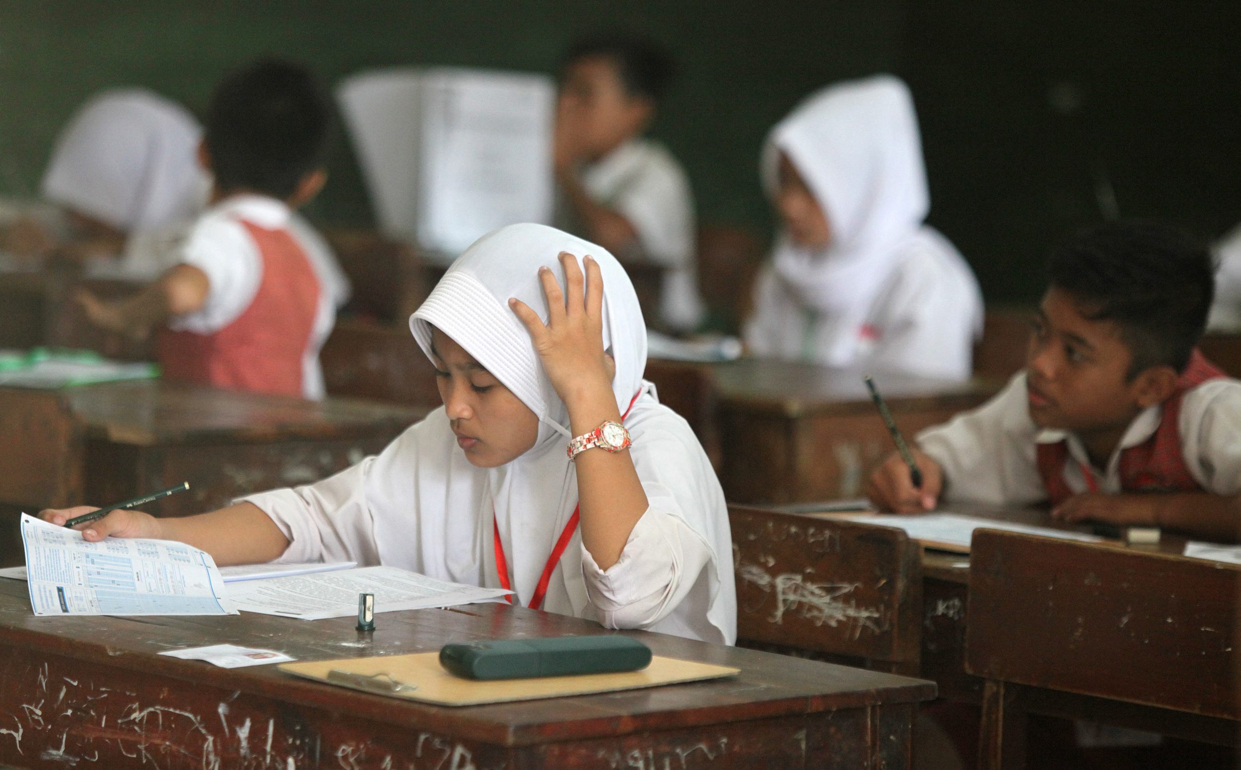 ujian-nasional-sdn-cibaduyut-bandung_20160518_102143.jpg