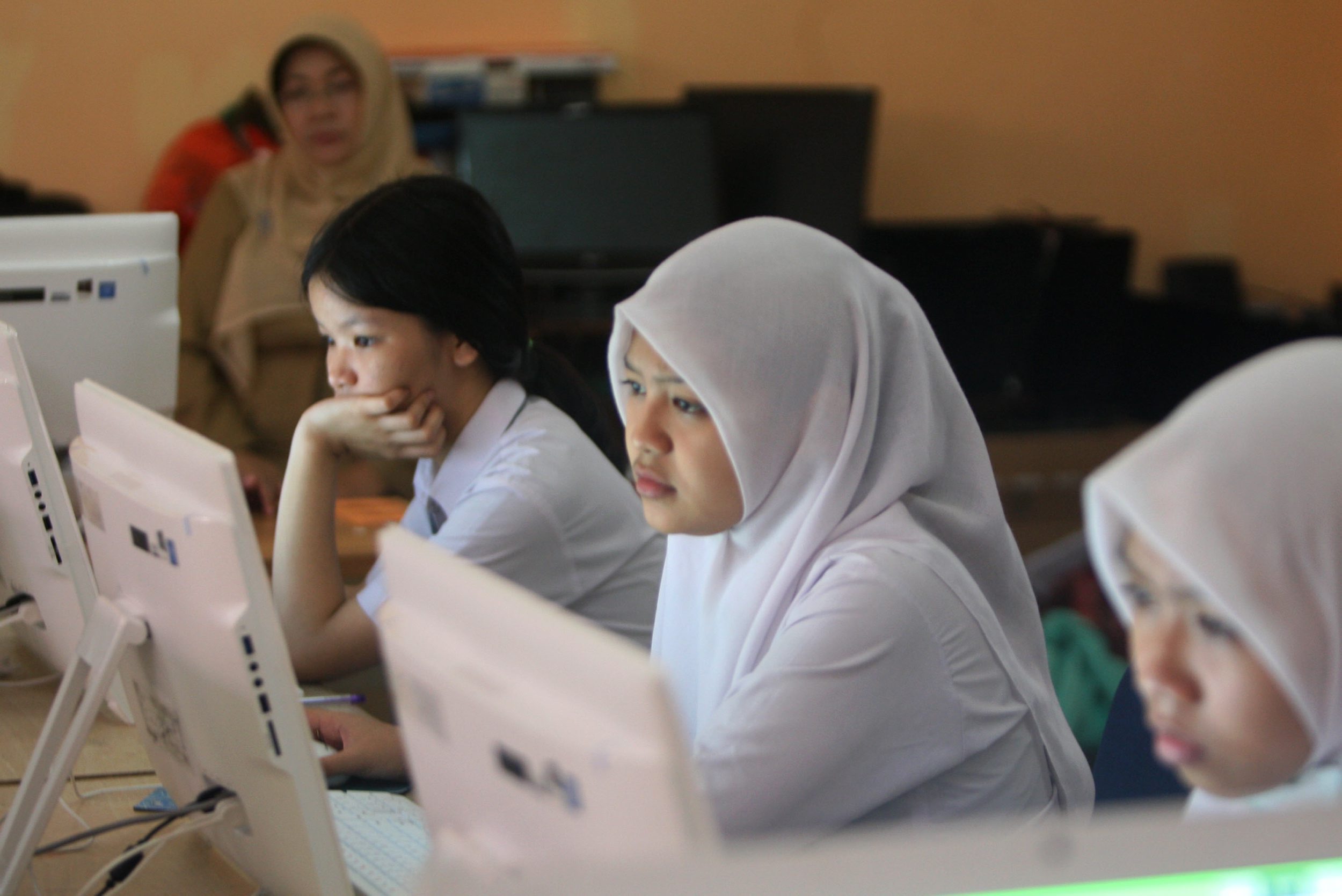 Materi TKA SMA 2025 Lengkap Mata Pelajaran Wajib dan Pilihan