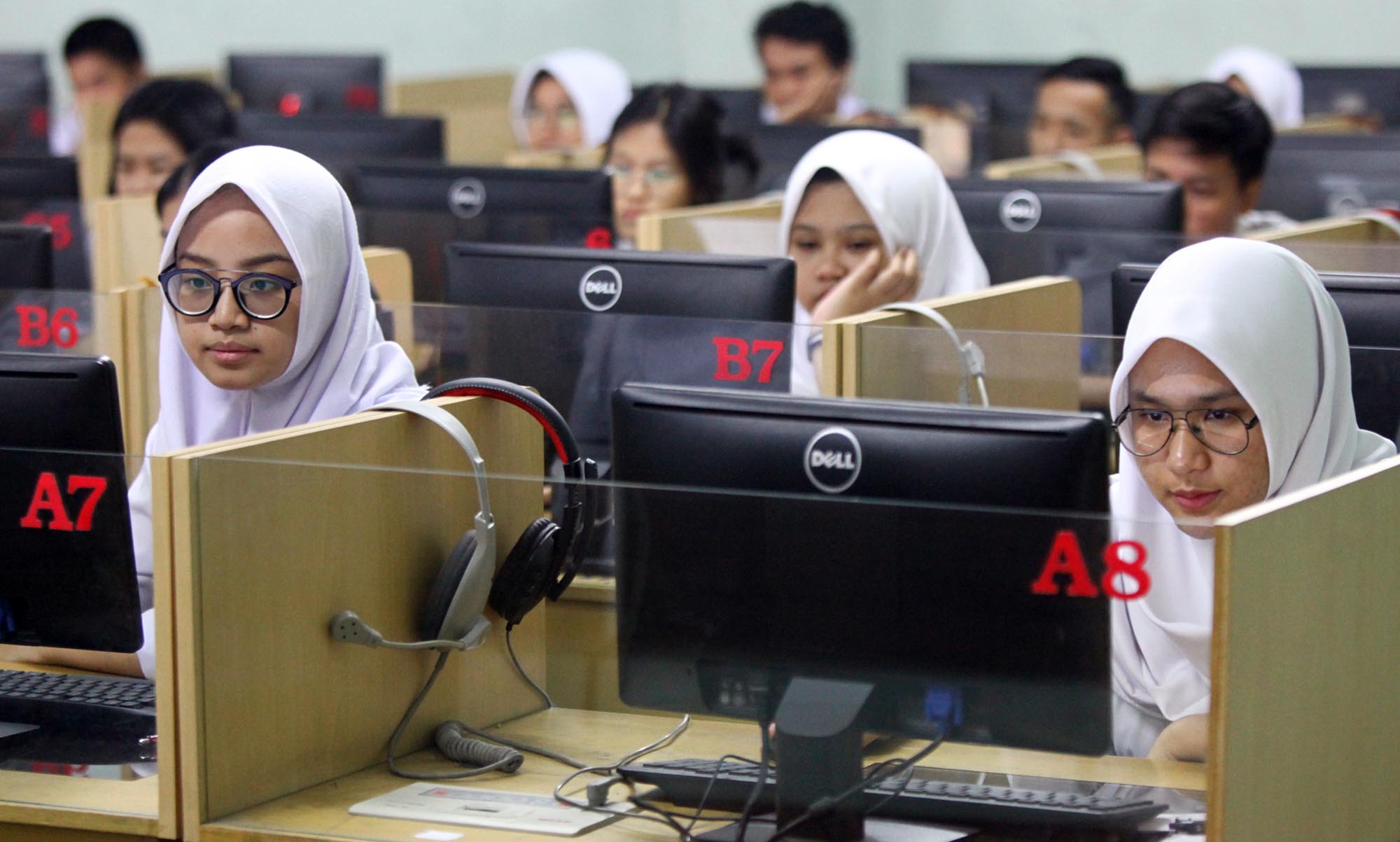 Kunci Jawaban Ekonomi Kelas 11 Halaman 175: Aktivitas 4.15 Instrumen Kebijakan Fiskal