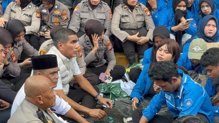 Update Demo 4 Daerah di Sumatra: Aksi Mahasiswa di Riau Berjalan Damai, Massa Datangi DPRD Sumut