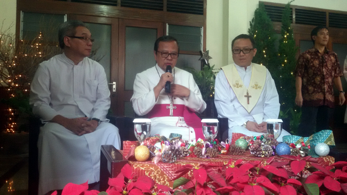 uskup-agung-katedral-ignatius-suharyo_20151225_134950.jpg