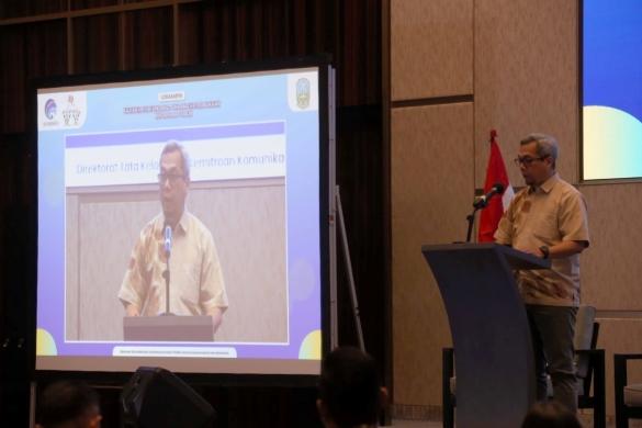 usman-kansong-dalam-webinar-lokakarya.jpg