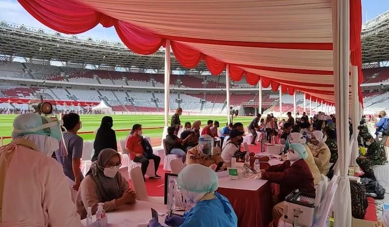 Lebihi Target, 11.800 Orang Hadiri Program Vaksinasi di Stadion GBK