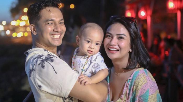 Диана қуыршақ порно Клубтағы жасырын камера секс