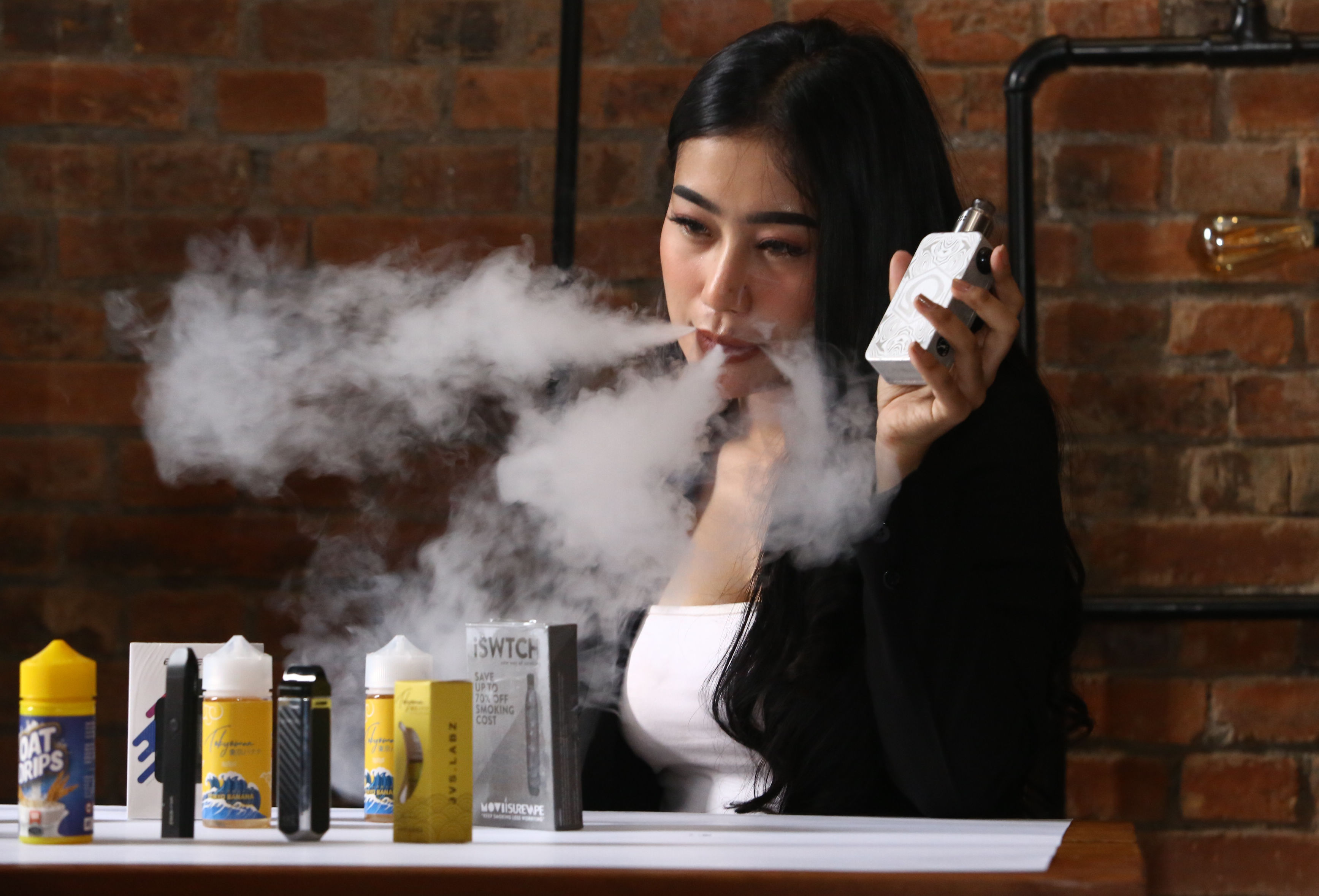 vape-diminati-kaum-milenial_20191204_213649.jpg