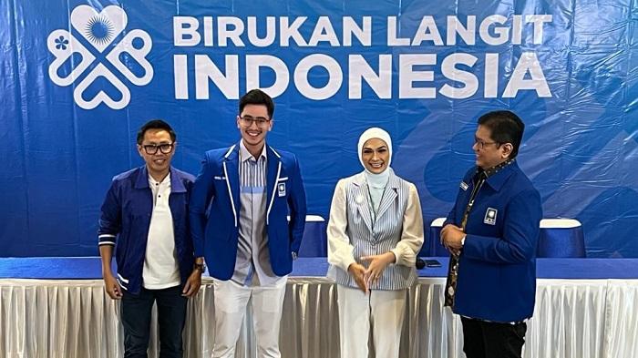 verrel-bramasta-yang-resmi-bergabung-di-kantor-dpp-pan.jpg