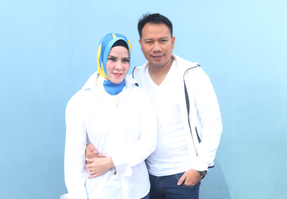 vicky-dan-angel-lelga-bikin-hajatan-ala-karnaval_20180709_202815.jpg