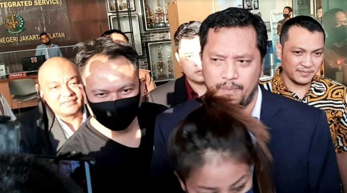 vicky-prasetyo-dan-kuasa-hukumnya-212.jpg