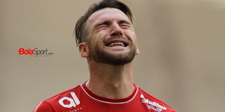 video-gol-kontroversial-marko-simic-timbulkan-keributan-di-kalangan-netizen.jpg