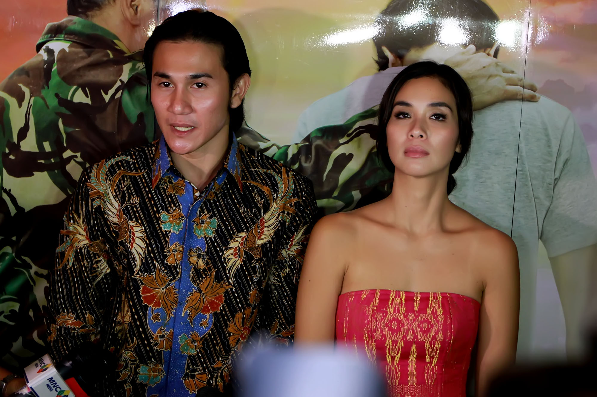 vino-dan-marsha-main-film-toba-dreams_20150417_105454.jpg