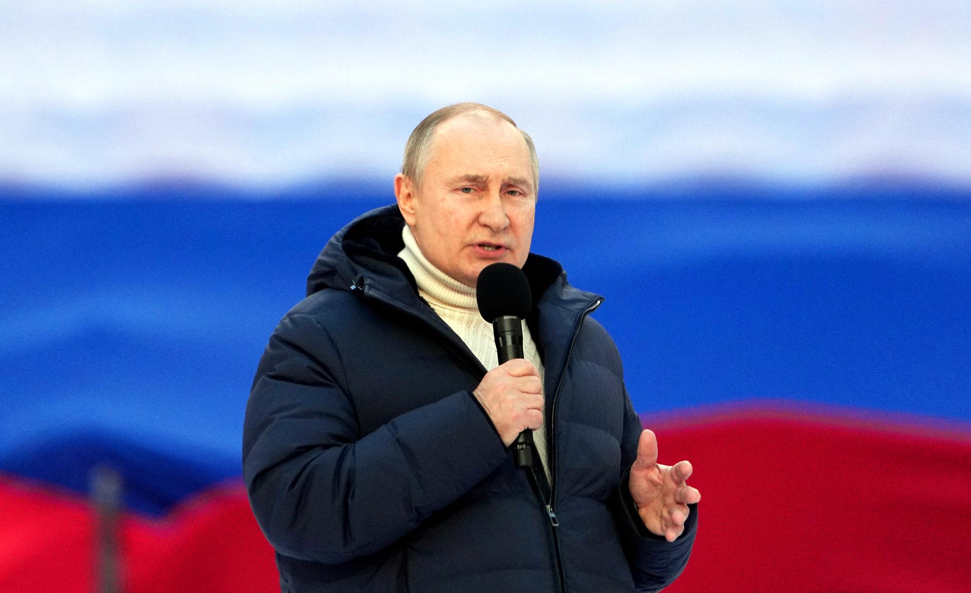 vladimir-putin-menghadiri-perayaan-8-tahun-rusia-merebut-krimea_20220318_234638.jpg