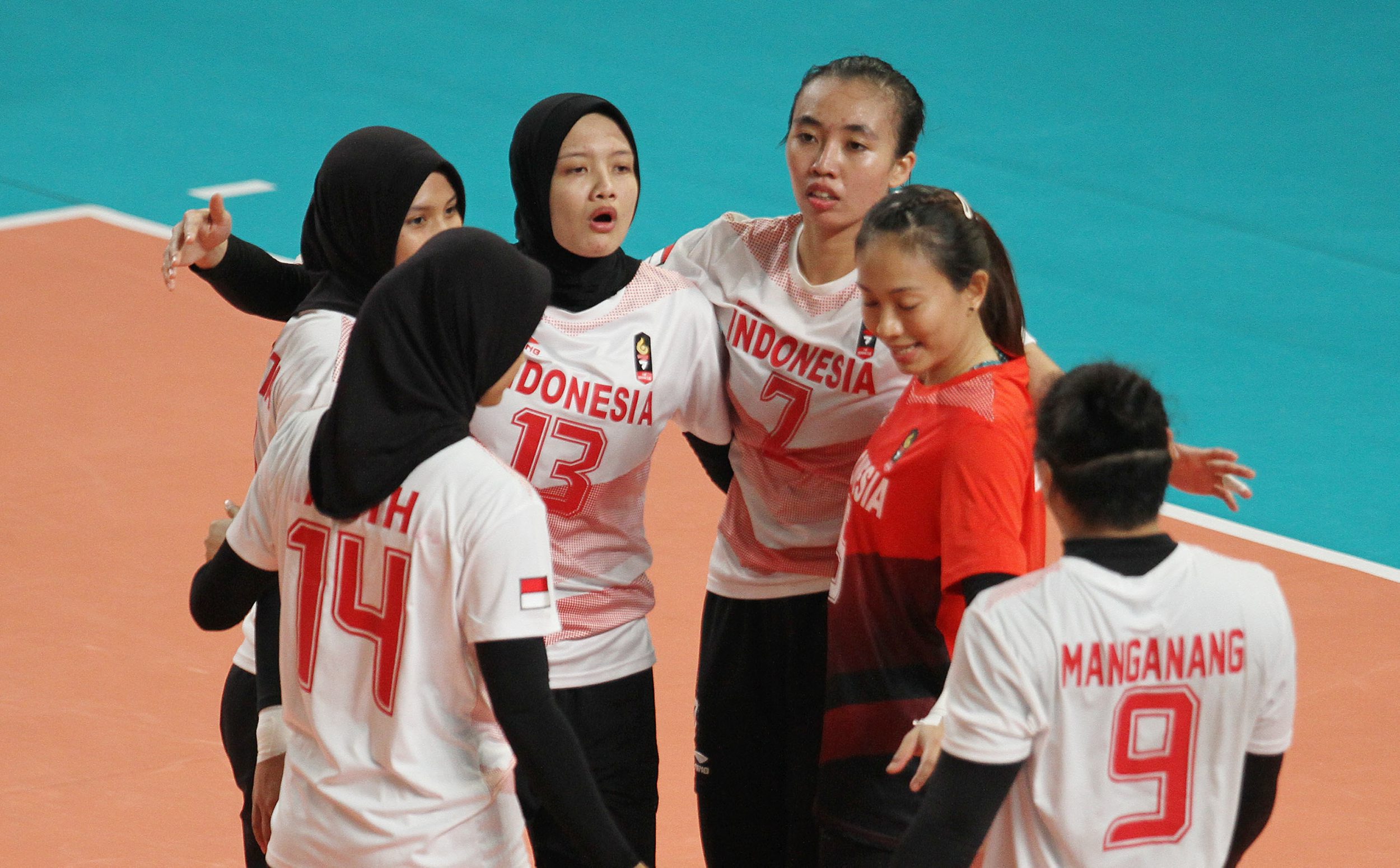 voli-putri-indonesia-dikalahkan-korea_20180830_112542.jpg