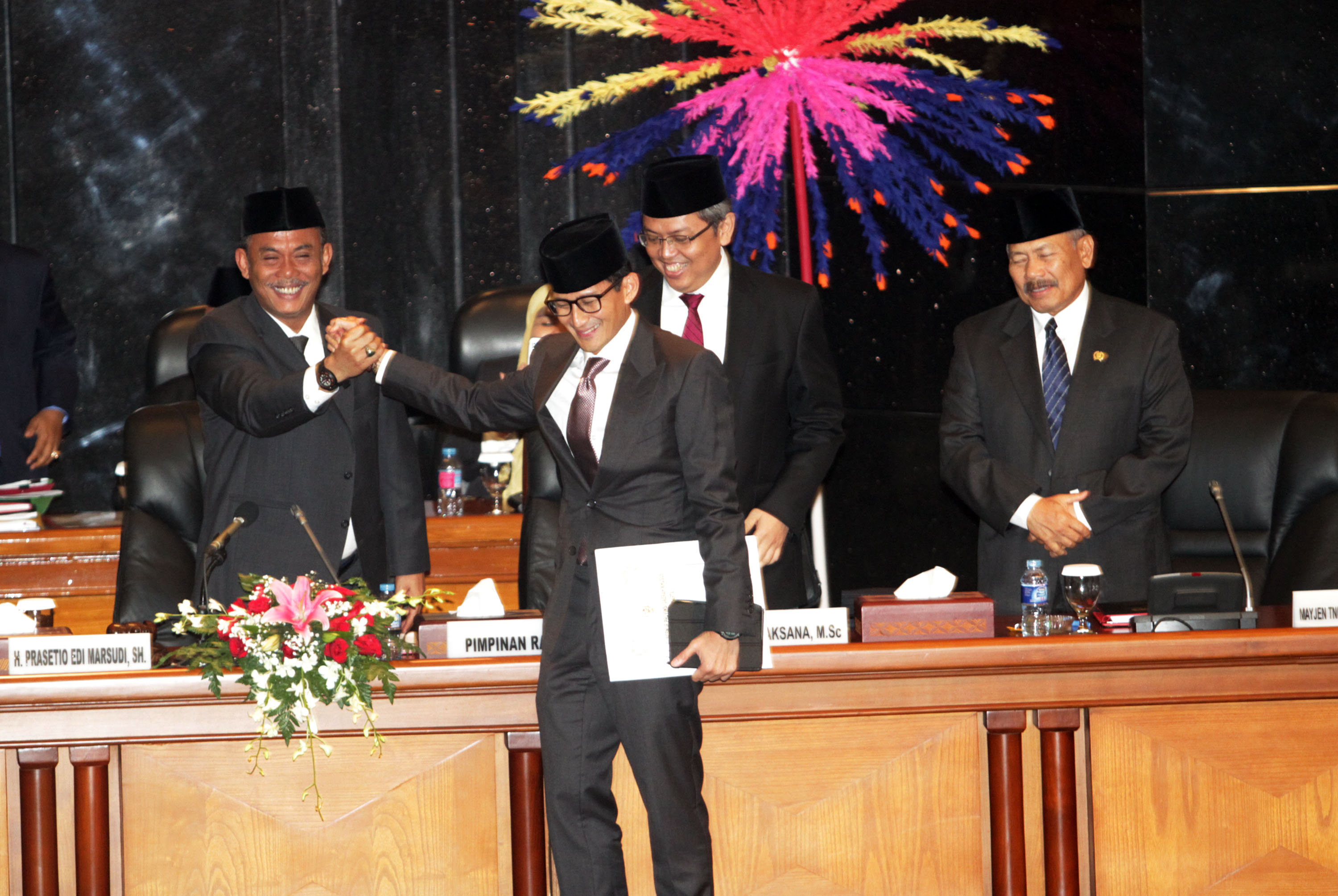 wakil-gubernur-dki-jakarta-sandiaga-uno-mundur_20180828_141445.jpg