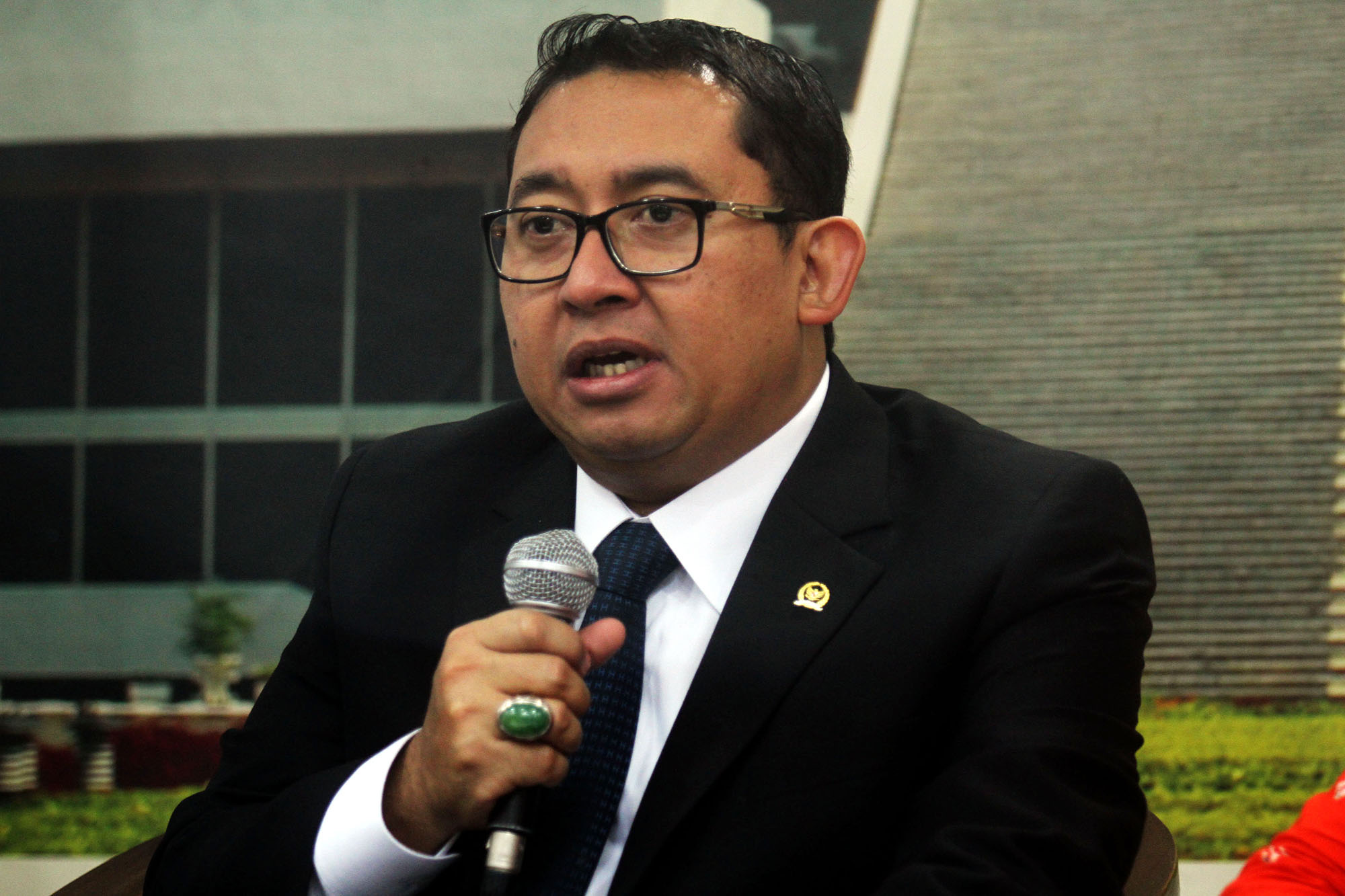 wakil-ketua-dpr-jumpa-pers-persiapan-ktt-asia-afrika_20150416_185832.jpg