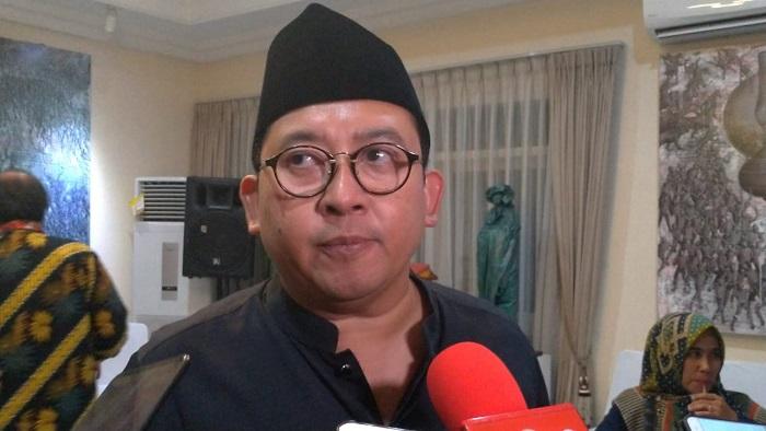 wakil-ketua-dpr-ri-fadli-zon-di-kawasan-kuningan.jpg