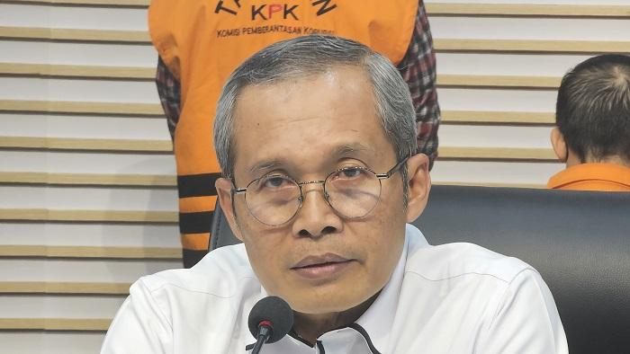wakil-ketua-kpk-alexander-marwata-di-gedung-merah-putih-kpk-456.jpg