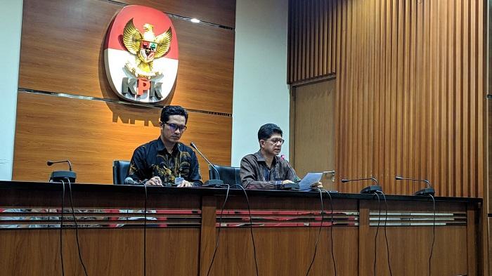 wakil-ketua-kpk-laode-m-syarif-kanan-dan-juru-bicara-kpk-febri-diansyah-kiri.jpg