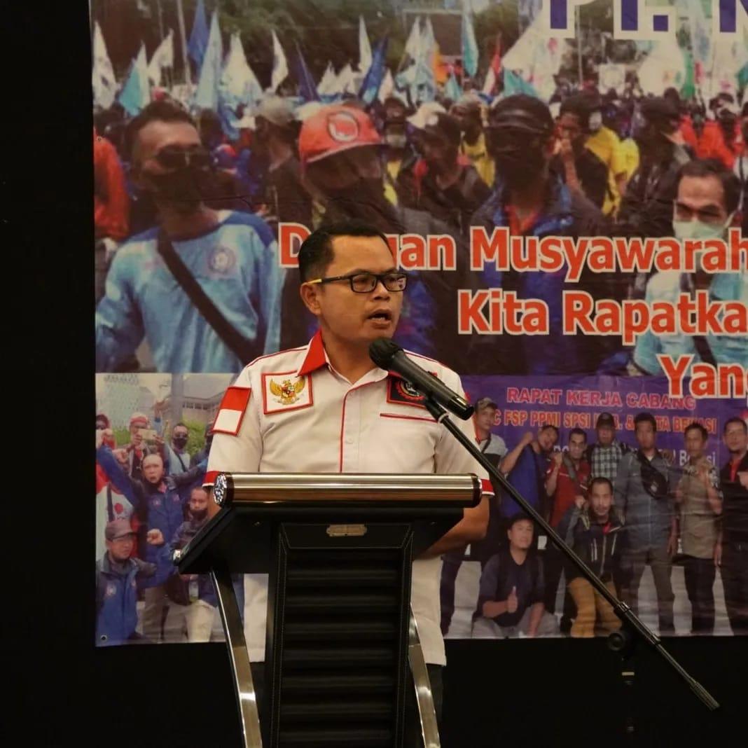 wakil-ketua-umum-dpp-kspsi-pimpinan-yorrys-raweyai-arnod-sihite.jpg