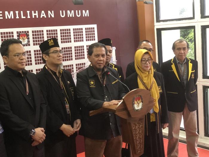 wakil-ketua-umum-waketum-partai-ummat-nazaruddin-dan-ketua-bapillu-partai-ummat-taufik-hidaya.jpg