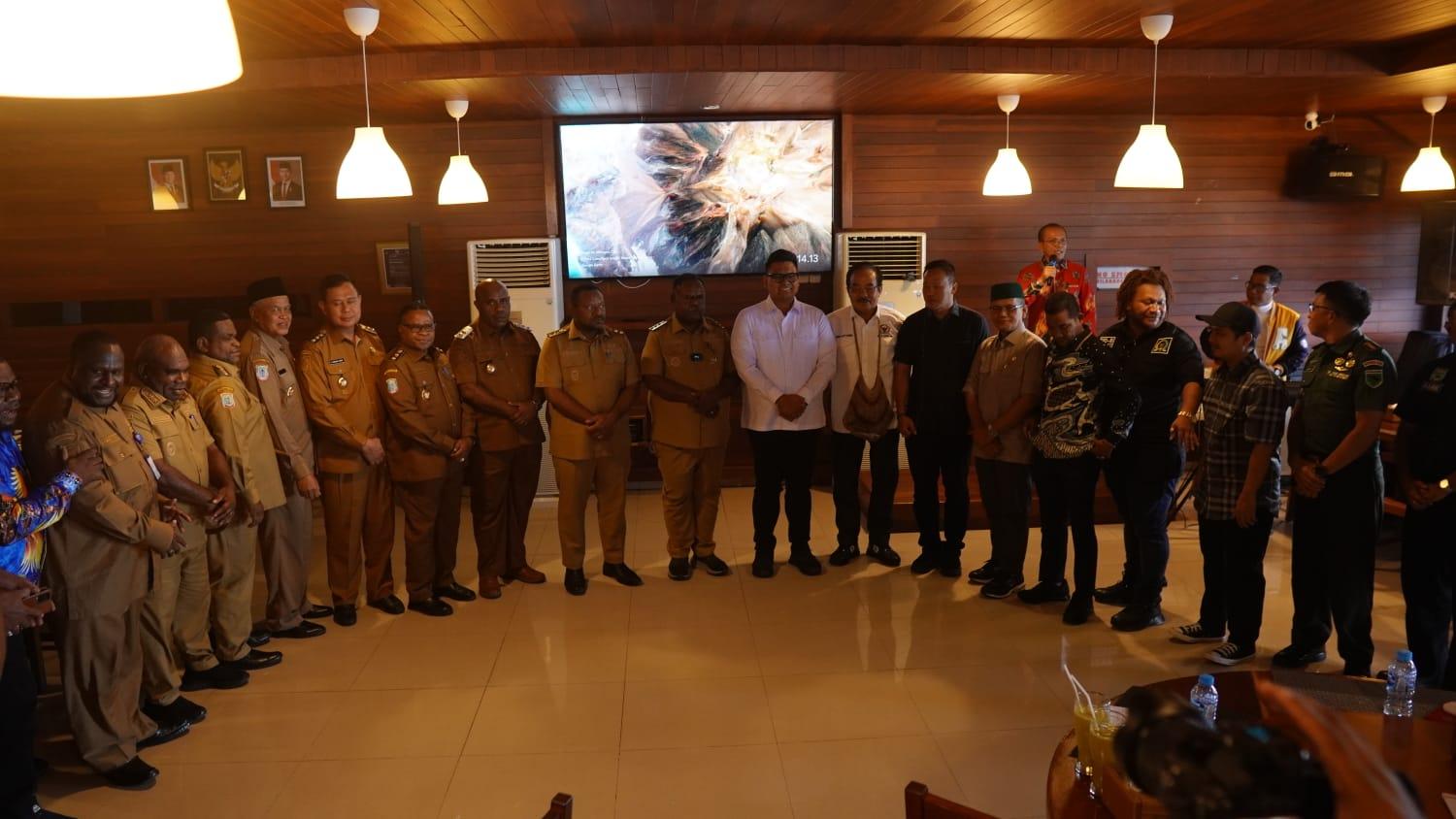 wakil-mpr-kunker-ke-papua-barat-daya.jpg