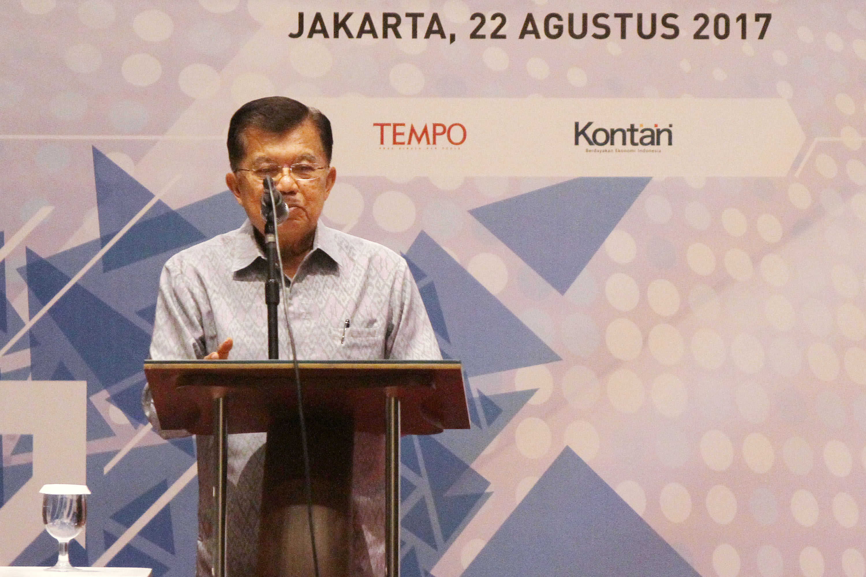 wakil-presiden-jk-resmi-buka-kongres-amsi_20170822_155616.jpg