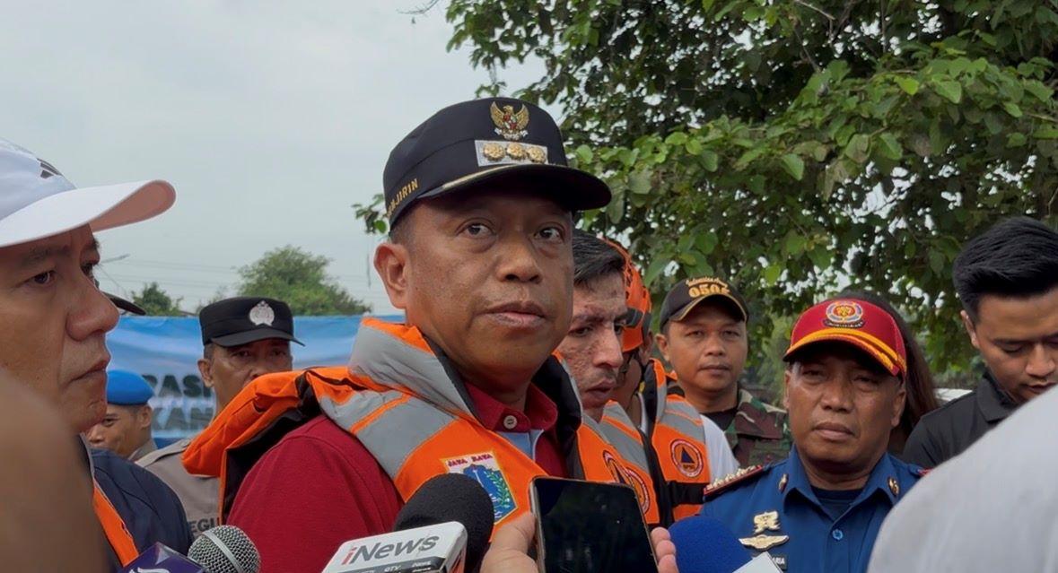 wali-kota-jaktim-tangkao-sapu-sapu-dapat-hadiah.jpg