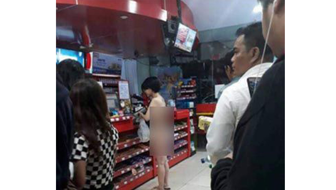 wanita-bugil-belanja_20170604_024413.jpg