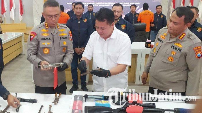 warga-bojonegoro-pasok-senjata-KKB-Papua.jpg
