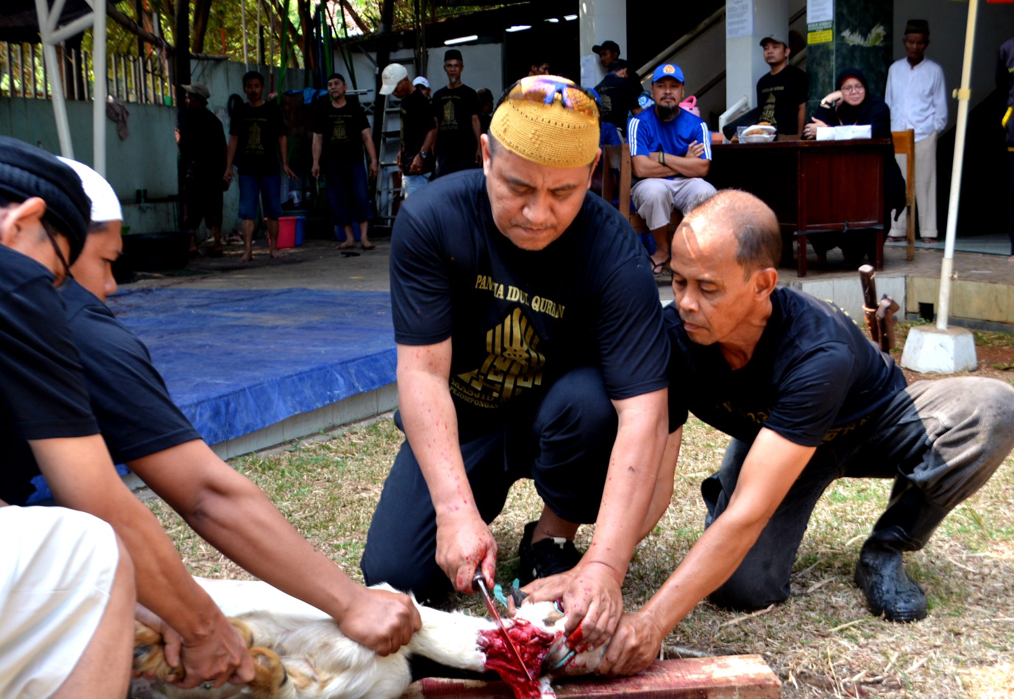 warga-pejompongan-berkurban_20180826_012249.jpg