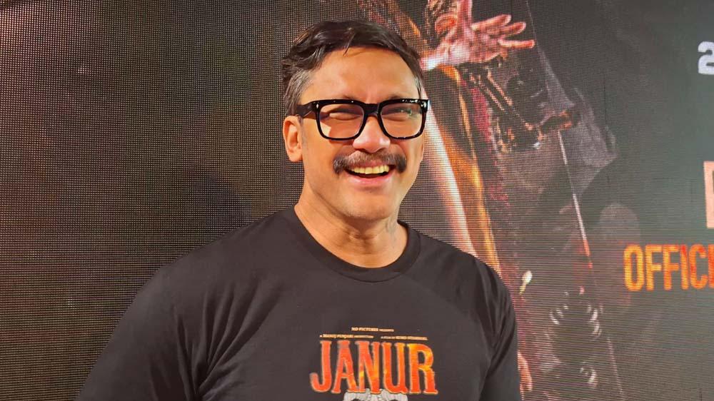 Tora Sudiro Sudah Siapkan Warisan Motor untuk Cucu Pertama