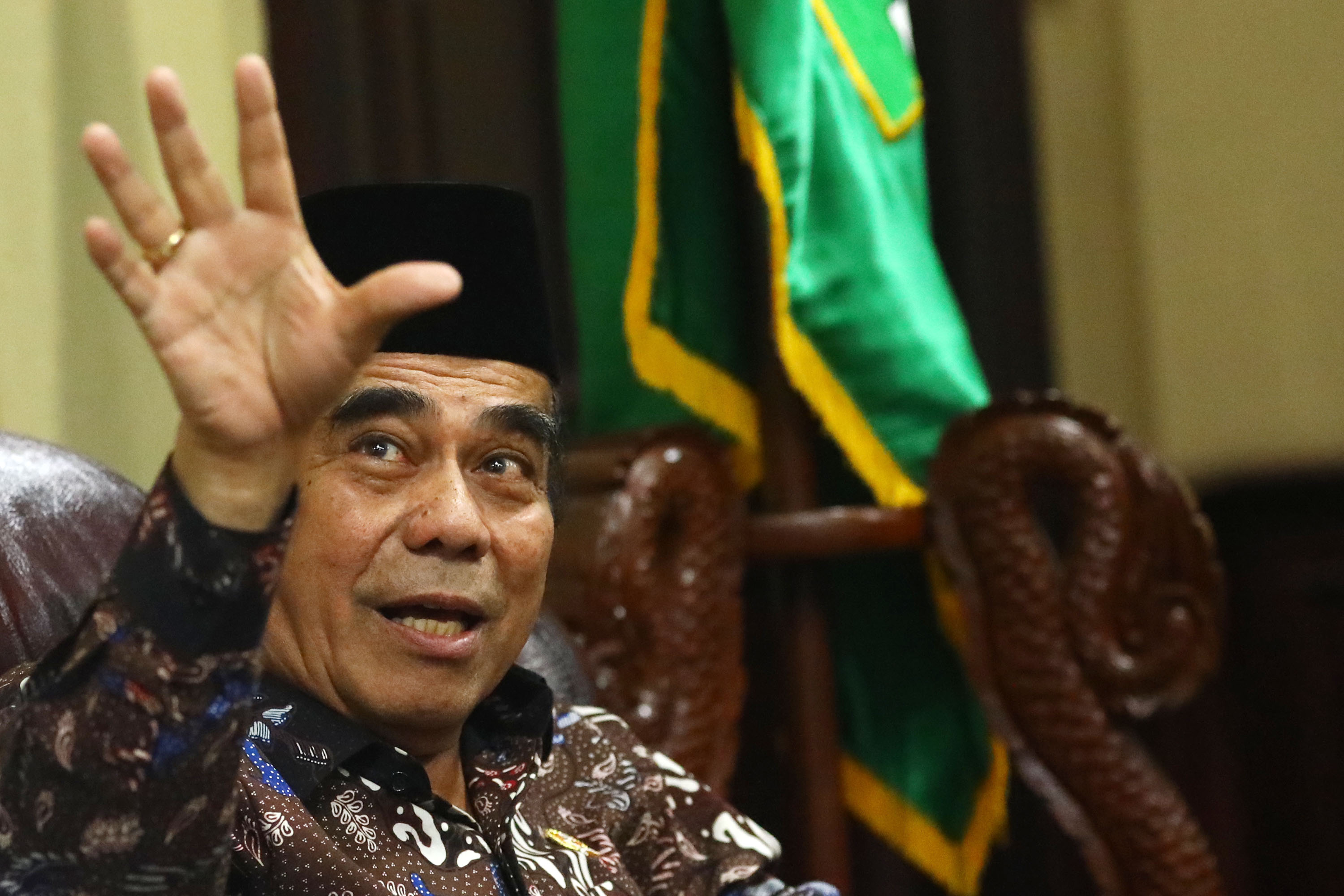 wawancara-khusus-dengan-menteri-agama-fachrul-razi_20200131_181910.jpg