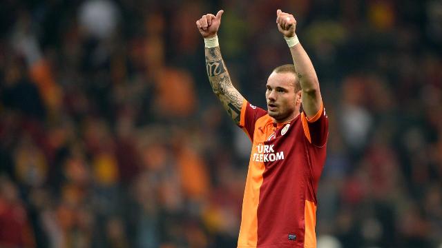 wesley-sneijder-jempolloepada_20150109_214643.jpg