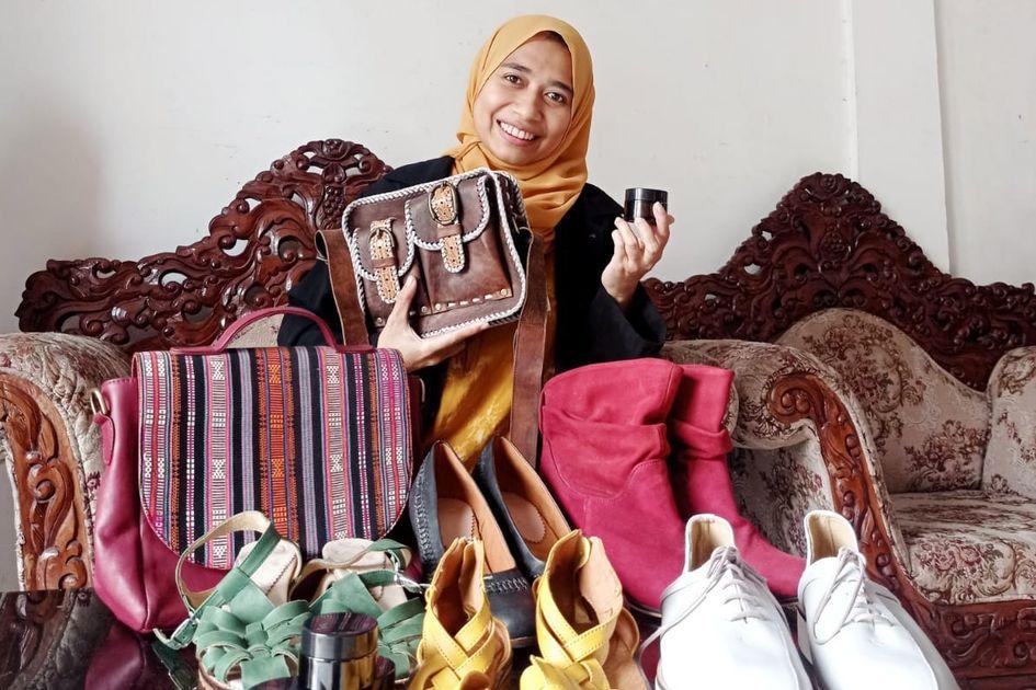 Profil Desi Remora, Pengusaha Tas dan Sepatu Kulit Go Green di Malang