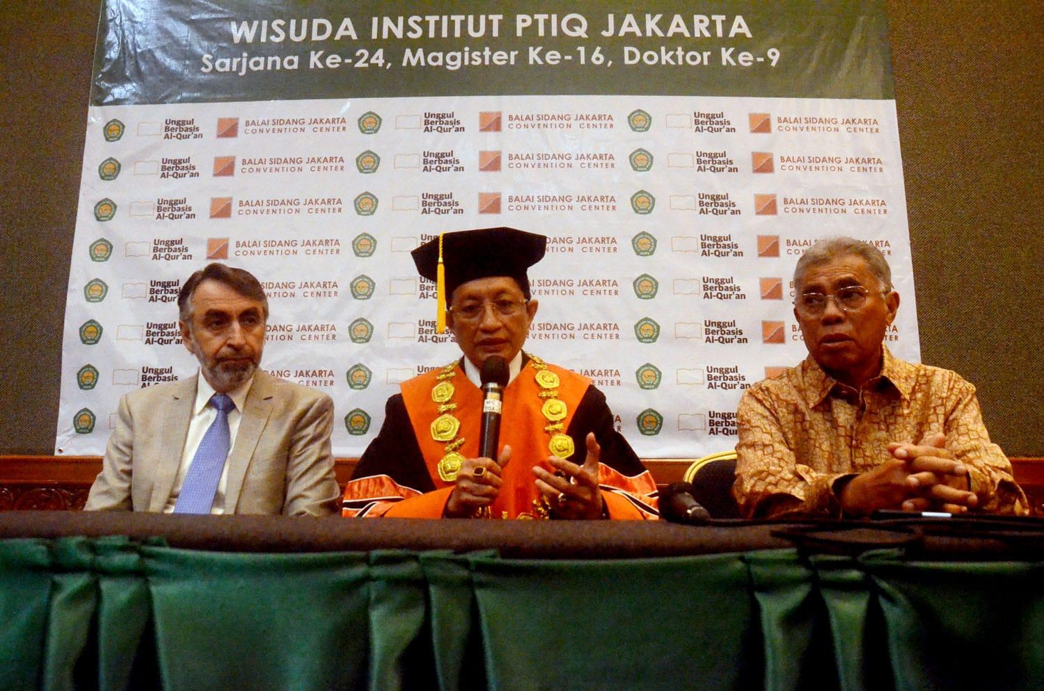 wisuda-ptiq.jpg