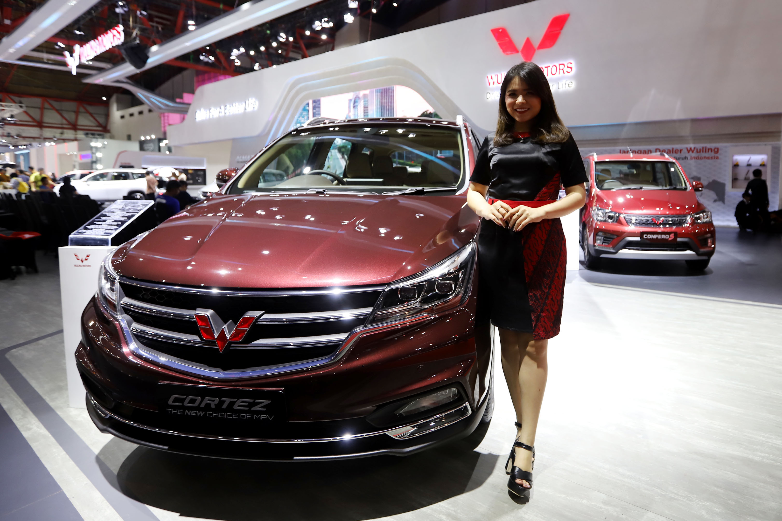 wuling-motors-luncurkan-dua-produk-barunya_20190425_211941.jpg