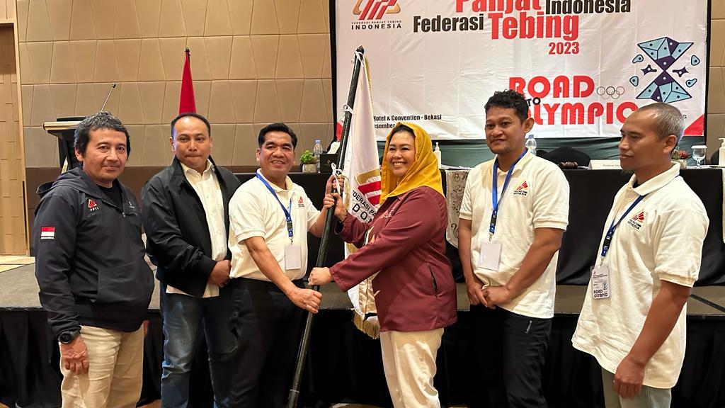yenny-wahid-kembali-terpilih.jpg
