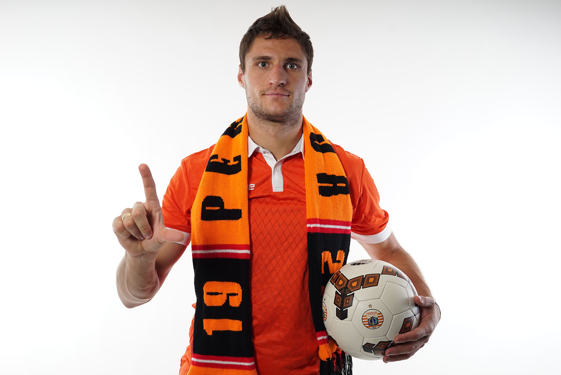 yevgeni-kabayev-persija-2_20150215_113109.jpg