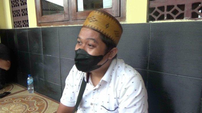 yoris-anak-dari-korban-pembunuhan-di-subang.jpg