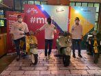 0404vespa.jpg