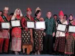 10-besar-media-massa-cetak-berbahasa-indonesia-terbaik_20171029_145232.jpg