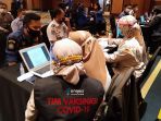 1100-petugas-pelayan-publik-terima-vaksinasi-covid-19_20210309_183139.jpg