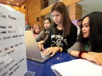 15-perusahaan-nasional-jaring-tenaga-kerja-di-unpad_20160227_002307.jpg