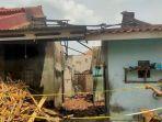 2-ledakan-sebelum-terbakar12.jpg