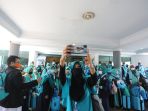 2-tahun-vakum-akibat-pandemi-kemenag-lepas-419-jemaah-umroh_20220108_165610.jpg