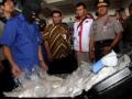 2-tersangka-narkoba-asal-Malaysia-dan-sabu-sabu.jpg
